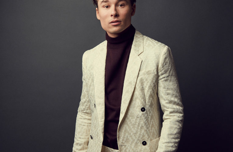 Celebrity Spotlight: Phillip Lewitski