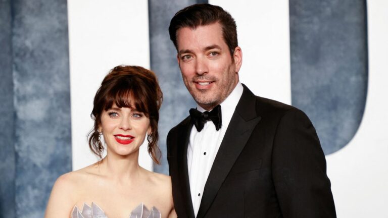 Zooey Deschanel and Jonathan Scott Announce Engagement